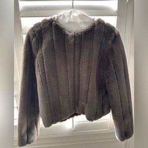 Jacqueline de Yong faux fur jacket